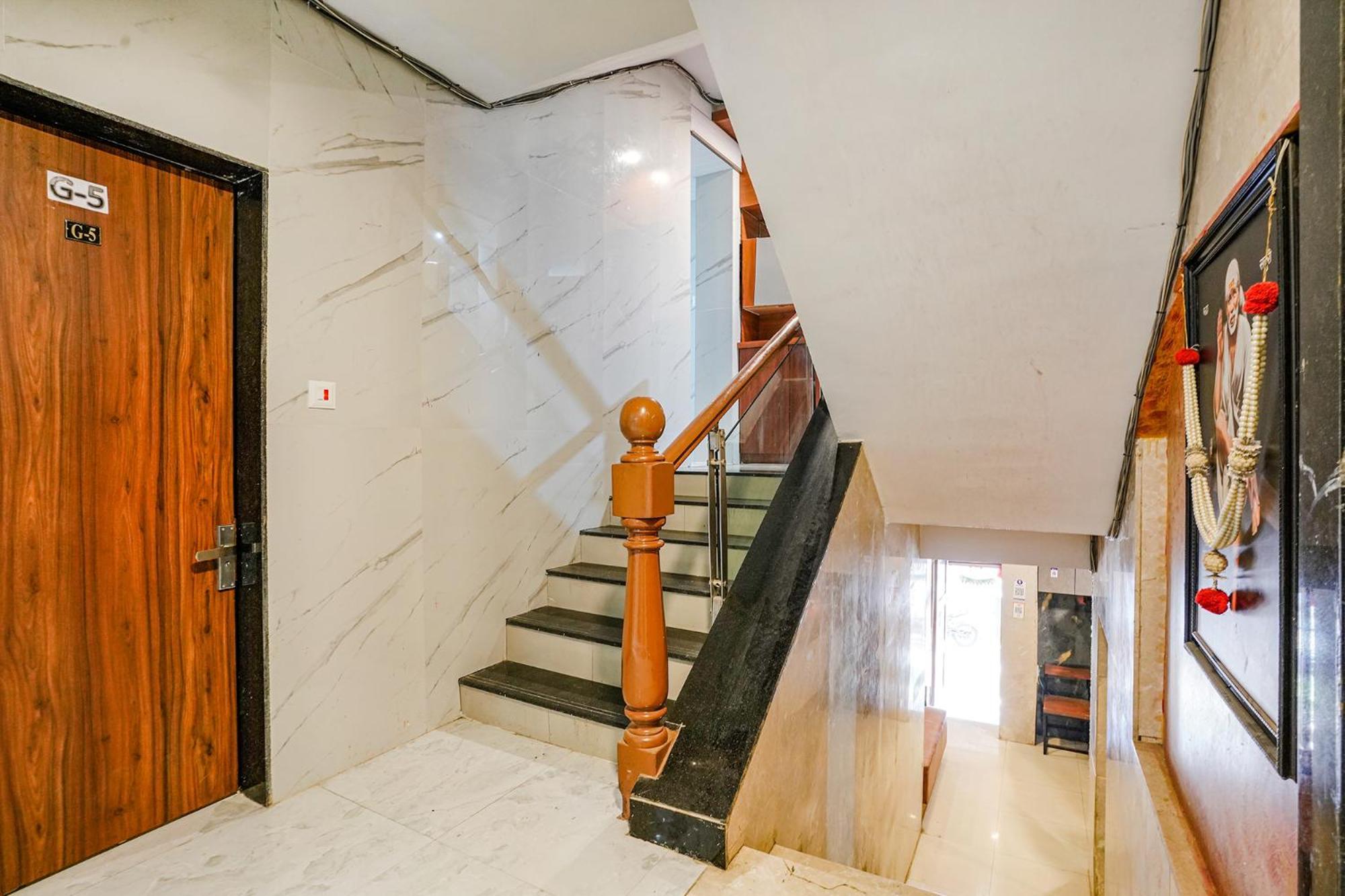Fabexpress Yatri Inn - Navi Mumbai Turambhe Bagian luar foto
